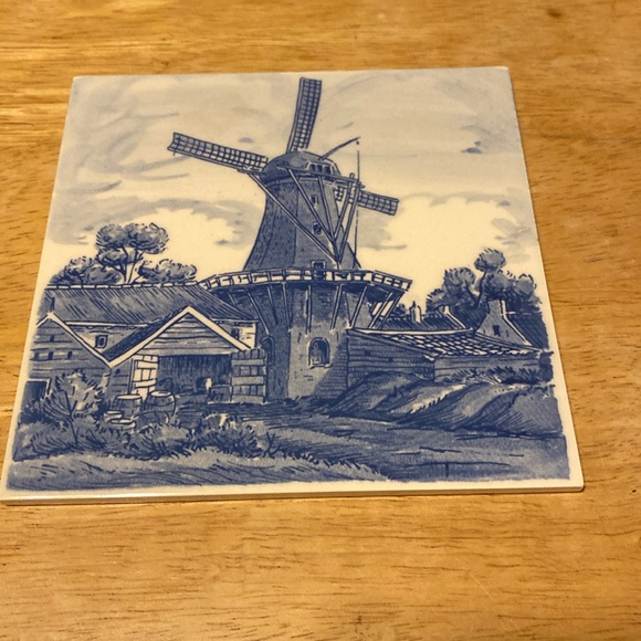 Blauw Delfts hand painted tile Holland - Picture 1 of 4
